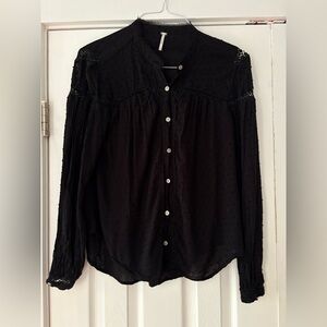 Free People Everyday Girl Swiss Dot Embroidered Button Up Black Size‎ Medium EUC